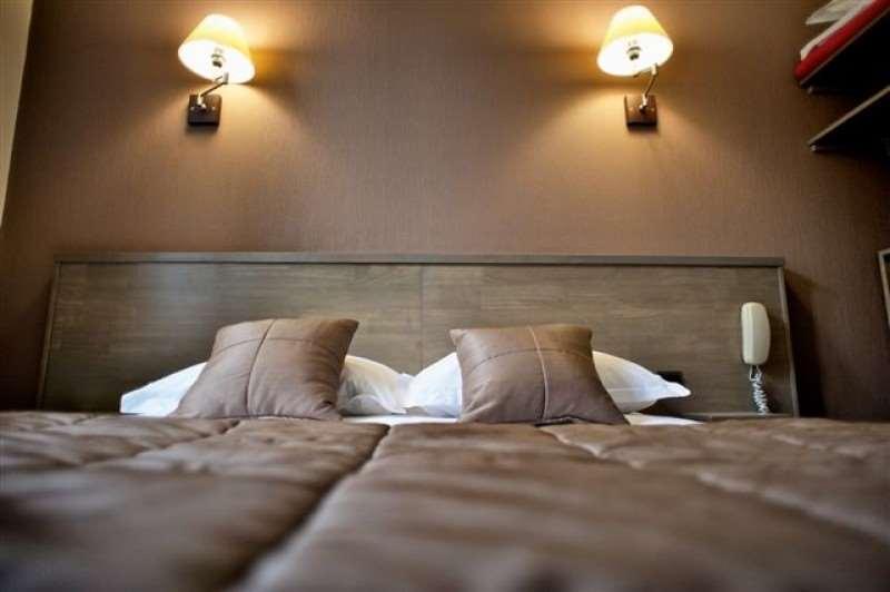 Brit Hotel Le Surcouf Сен-Мало Номер фото